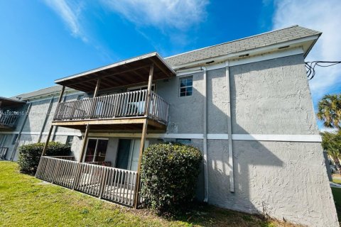 Condo in Orlando, Florida, 2 bedrooms  № 1794324 - photo 2