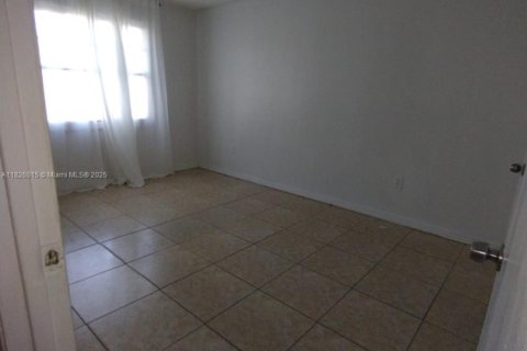 Condo in Orlando, Florida, 2 bedrooms  № 1794324 - photo 7