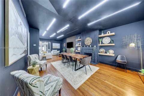 Купить виллу или дом в Майами, Флорида 5 спален, 206.71м2, № 2068553 - фото 3