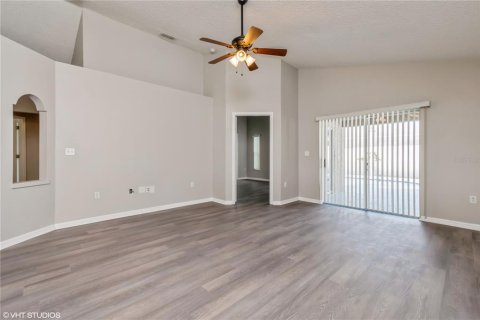 Villa ou maison à louer à Davenport, Floride: 3 chambres, 125.7 m2 № 2403234 - photo 7