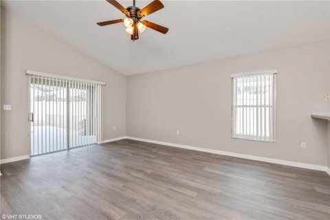 Villa ou maison à louer à Davenport, Floride: 3 chambres, 125.7 m2 № 2403234 - photo 9