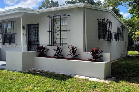 House in Miami, Florida 3 bedrooms, 79.06 sq.m. № 1758911 - photo 2