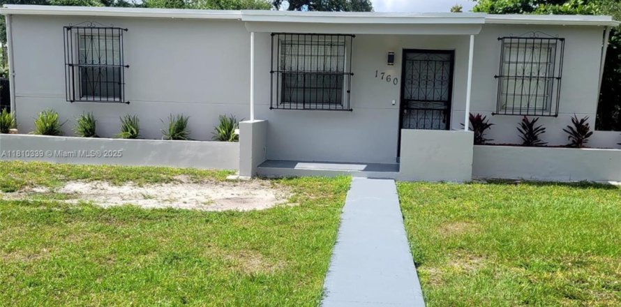 House in Miami, Florida 3 bedrooms, 79.06 sq.m. № 1758911