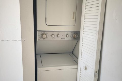 Студия в Майами-Бич, Флорида № 2028732