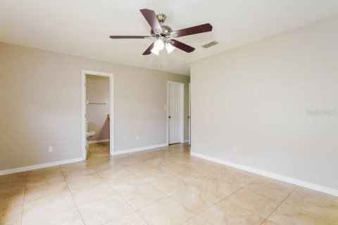 Villa ou maison à louer à Orlando, Floride: 3 chambres, 123.37 m2 № 2398698 - photo 10