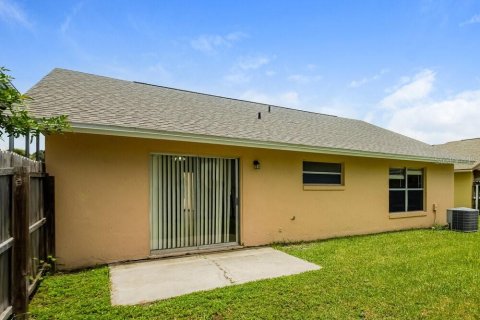 Villa ou maison à louer à Orlando, Floride: 3 chambres, 123.37 m2 № 2398698 - photo 15