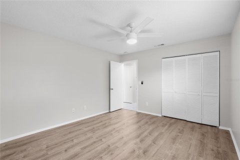 House in Englewood, Florida 2 bedrooms, 123.84 sq.m. № 2403600 - photo 23