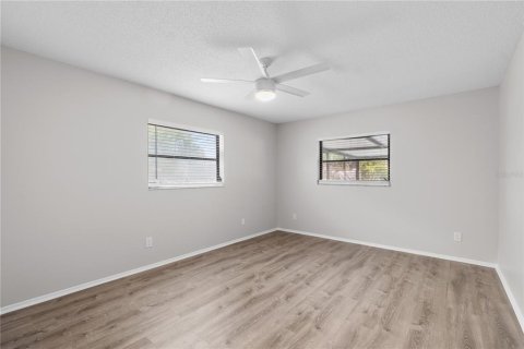 House in Englewood, Florida 2 bedrooms, 123.84 sq.m. № 2403600 - photo 22