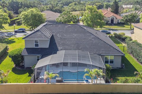 Casa en venta en Orlando, Florida, 5 dormitorios, 360.18 m2 № 1918219 - foto 2