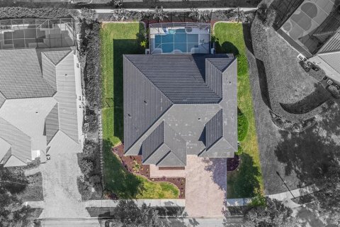 Casa en venta en Orlando, Florida, 5 dormitorios, 360.18 m2 № 1918219 - foto 9