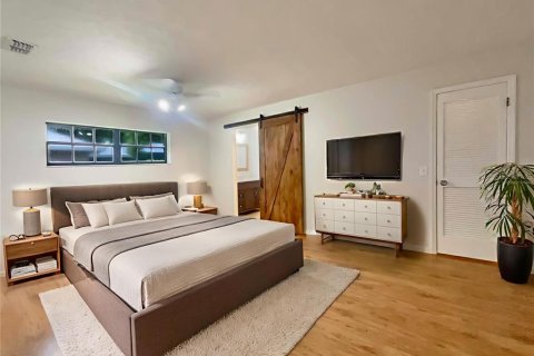Villa ou maison à vendre à Valrico, Floride: 4 chambres, 225.1 m2 № 1915375 - photo 4