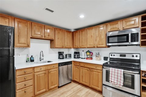 Copropriété à vendre à Hallandale Beach, Floride: 2 chambres, 116.13 m2 № 2005229 - photo 5