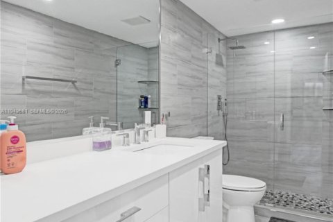 Copropriété à vendre à Hallandale Beach, Floride: 2 chambres, 116.13 m2 № 2005229 - photo 27