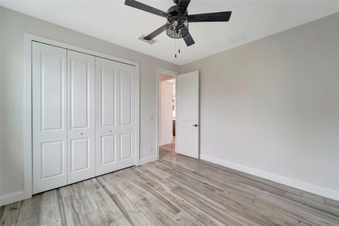 House in Port Charlotte, Florida 4 bedrooms, 209.31 sq.m. № 1532559 - photo 28