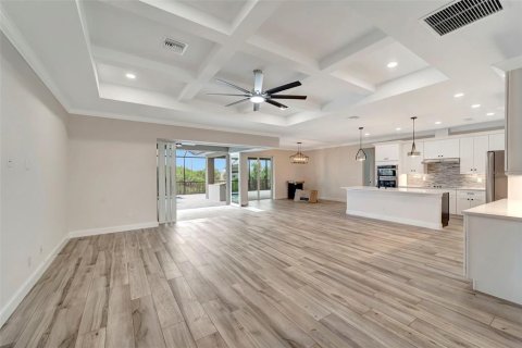 House in Port Charlotte, Florida 4 bedrooms, 209.31 sq.m. № 1532559 - photo 7