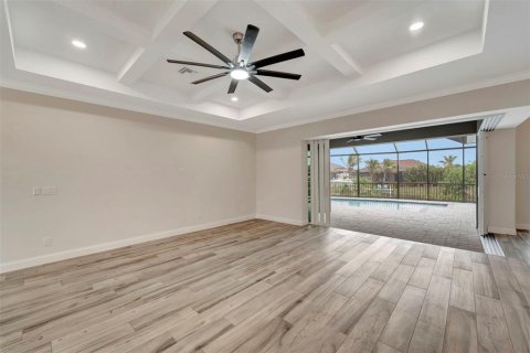 House in Port Charlotte, Florida 4 bedrooms, 209.31 sq.m. № 1532559 - photo 8