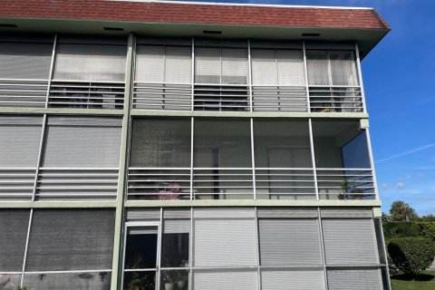 Купить кондоминиум в Палм Спрингс, Флорида 4 комнаты, 84.73м2, № 2082783 - фото 4