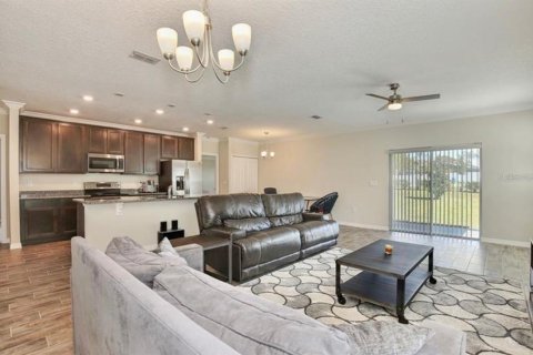 Casa en alquiler en Davenport, Florida, 3 dormitorios, 150.13 m2 № 2280159 - foto 8