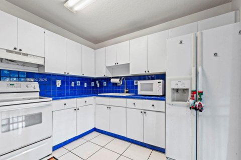 Casa en venta en Homestead, Florida, 3 dormitorios, 113.71 m2 № 1996076 - foto 7