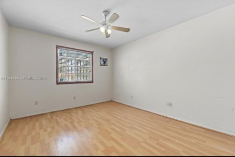 Casa en venta en Homestead, Florida, 3 dormitorios, 113.71 m2 № 1996076 - foto 12