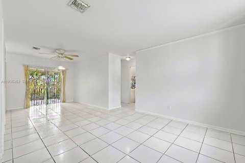 Casa en venta en Homestead, Florida, 3 dormitorios, 113.71 m2 № 1996076 - foto 4