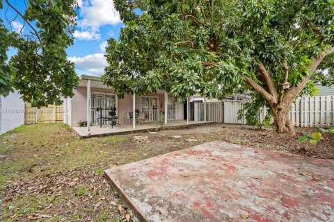 Casa en venta en Homestead, Florida, 3 dormitorios, 113.71 m2 № 1996076 - foto 16