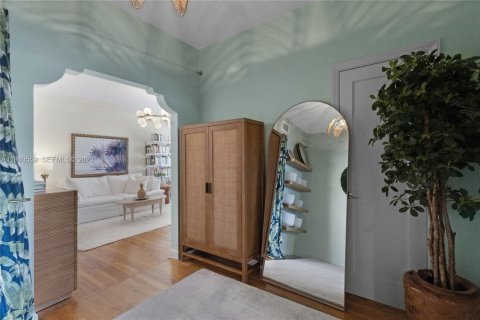 Condo in Miami Beach, Florida, 1 bedroom № 2060124 - photo 17