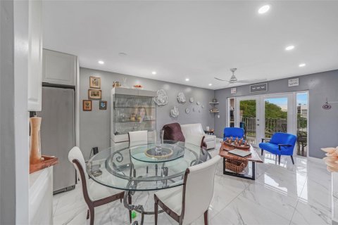 Copropriété à vendre à Pompano Beach, Floride: 1 chambre, 69.68 m2 № 2084595 - photo 7