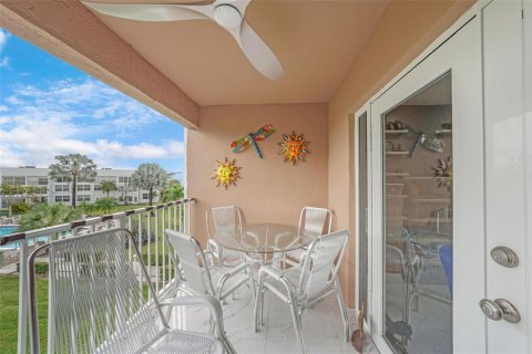 Copropriété à vendre à Pompano Beach, Floride: 1 chambre, 69.68 m2 № 2084595 - photo 11
