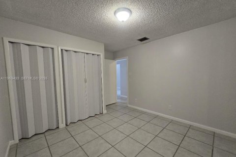 Casa en alquiler en Pembroke Pines, Florida, 2 dormitorios, 88.63 m2 № 2026134 - foto 30