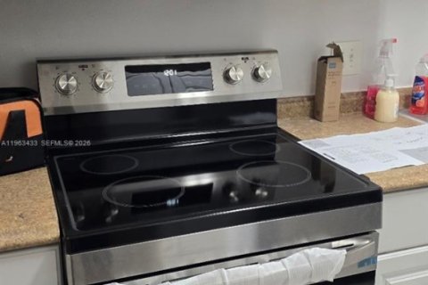 Casa en alquiler en Pembroke Pines, Florida, 2 dormitorios, 88.63 m2 № 2026134 - foto 16