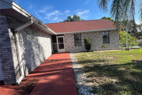 House in Lake Wales, Florida 3 bedrooms, 118.17 sq.m. № 1866488 - photo 2