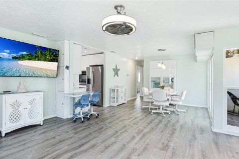 Villa ou maison à vendre à Bradenton, Floride: 2 chambres, 102.47 m2 № 1662868 - photo 12