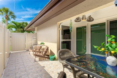 Villa ou maison à vendre à Bradenton, Floride: 2 chambres, 102.47 m2 № 1662868 - photo 9