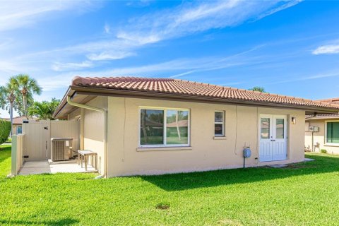 Villa ou maison à vendre à Bradenton, Floride: 2 chambres, 102.47 m2 № 1662868 - photo 6