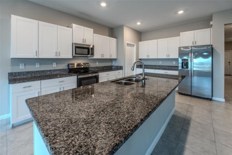 Villa ou maison à vendre à Ocala, Floride: 4 chambres, 241.36 m2 № 2396086 - photo 13