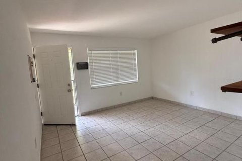 Condo in Clearwater, Florida, 1 bedroom  № 2379633 - photo 9