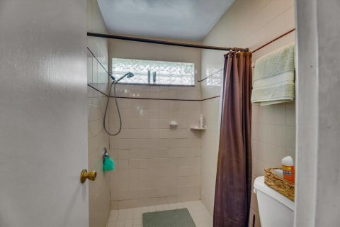 Casa en venta en Coral Springs, Florida, 5 dormitorios, 198.25 m2 № 2372384 - foto 15