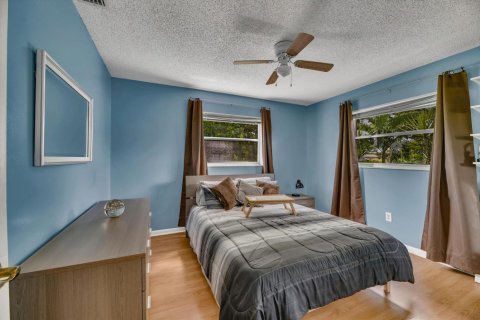 Casa en venta en Coral Springs, Florida, 5 dormitorios, 198.25 m2 № 2372384 - foto 21