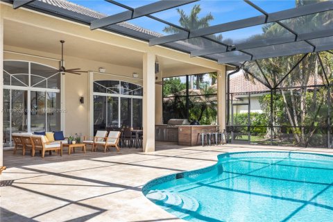 House in Weston, Florida 5 bedrooms, 389.91 sq.m. № 1756938 - photo 7