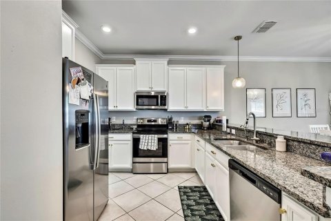Touwnhouse à vendre à Lutz, Floride: 3 chambres, 167.32 m2 № 1801395 - photo 12