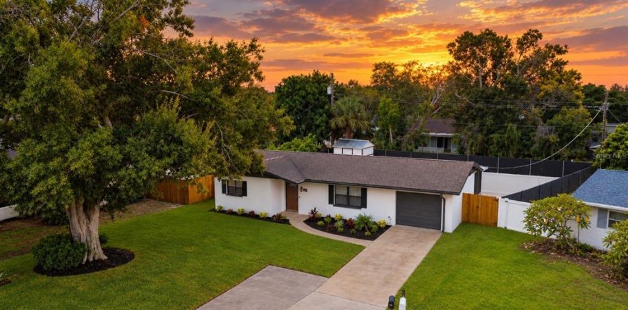 Villa ou maison à Bradenton, Floride 2 chambres, 95.22 m2 № 2408715