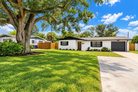 Villa ou maison à vendre à Bradenton, Floride: 2 chambres, 95.22 m2 № 2408715 - photo 16