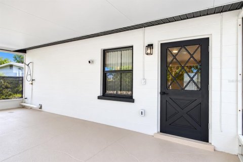 Villa ou maison à vendre à Bradenton, Floride: 2 chambres, 95.22 m2 № 2408715 - photo 8
