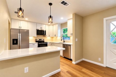Villa ou maison à vendre à Bradenton, Floride: 2 chambres, 95.22 m2 № 2408715 - photo 6