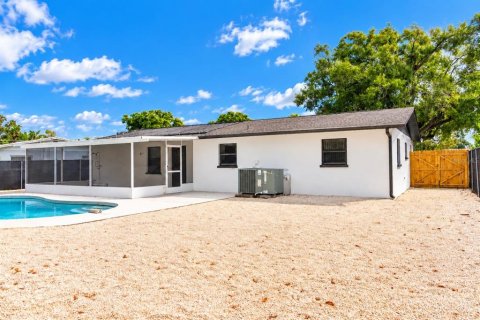 Villa ou maison à vendre à Bradenton, Floride: 2 chambres, 95.22 m2 № 2408715 - photo 21