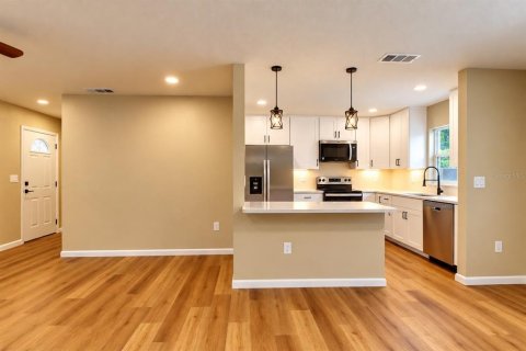 Villa ou maison à vendre à Bradenton, Floride: 2 chambres, 95.22 m2 № 2408715 - photo 19