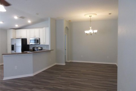 Casa en alquiler en Riverview, Florida, 4 dormitorios, 162.39 m2 № 1917813 - foto 4