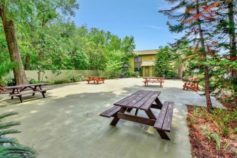 Condo in DeLand, Florida, 2 bedrooms № 2142958 - photo 29