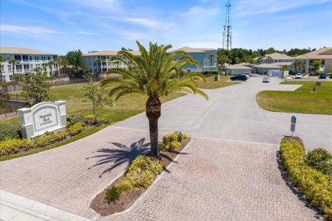 Condo in Venice, Florida, 2 bedrooms  № 2103083 - photo 3